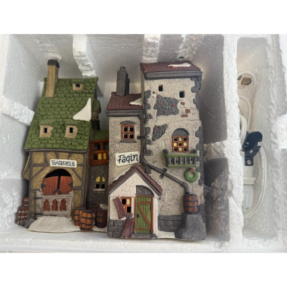 Department 56 Dickens Village Fagin's Hide-A-Way 5552-2 Heritage Village 1986